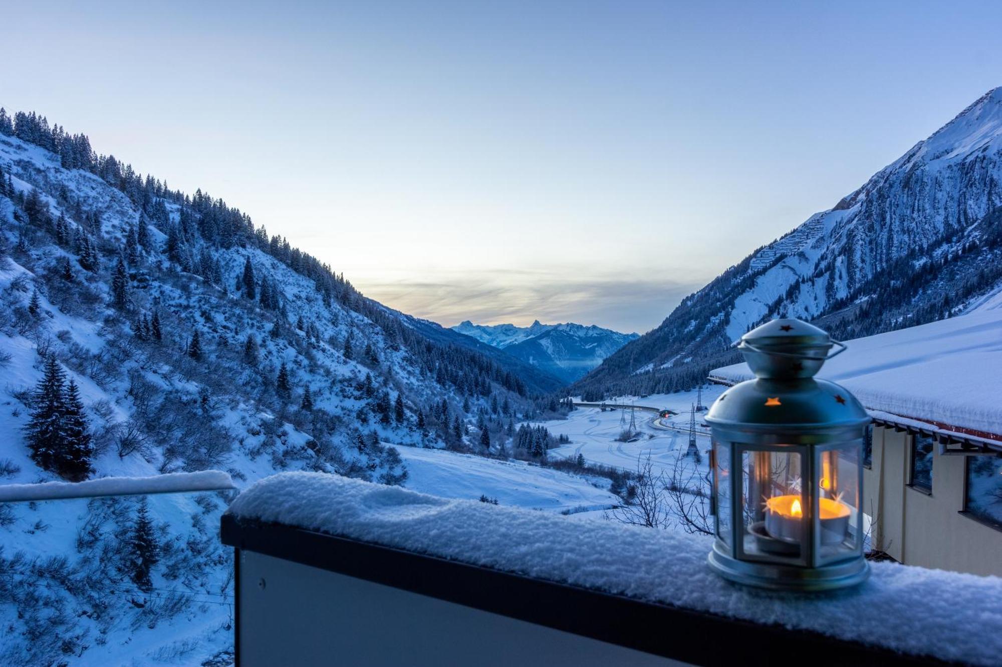 Wohlfuehlhotel Hubertushof Stuben am Arlberg Esterno foto