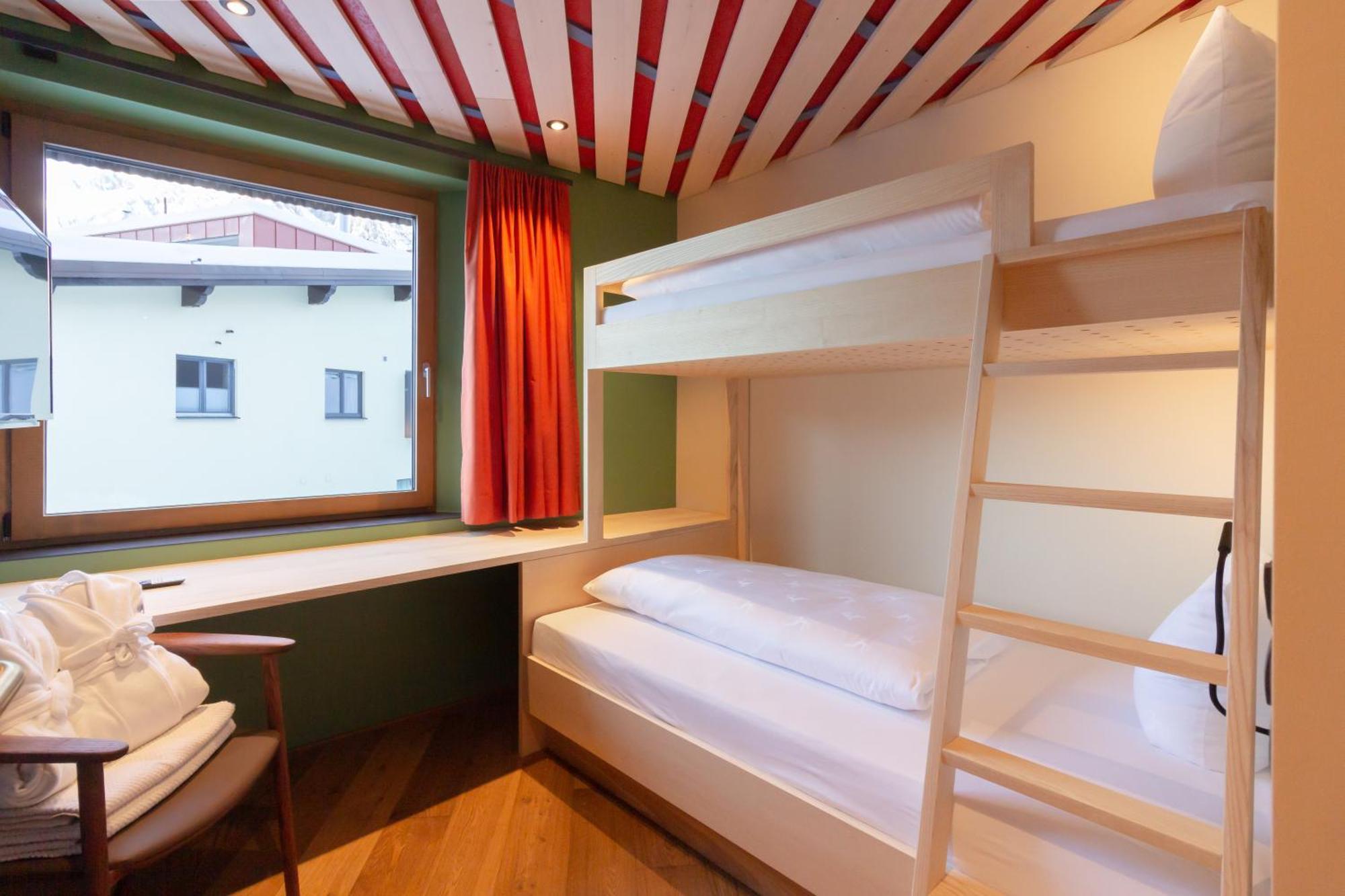 Wohlfuehlhotel Hubertushof Stuben am Arlberg Esterno foto